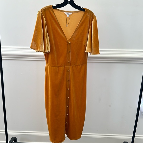 BB Dakota Mustard Velvet dress in size Medium - Picture 1 of 3
